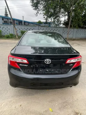 Toyota Camry LE 4dr Sedan (2.5L 4cyl 6A) 2014 Black
