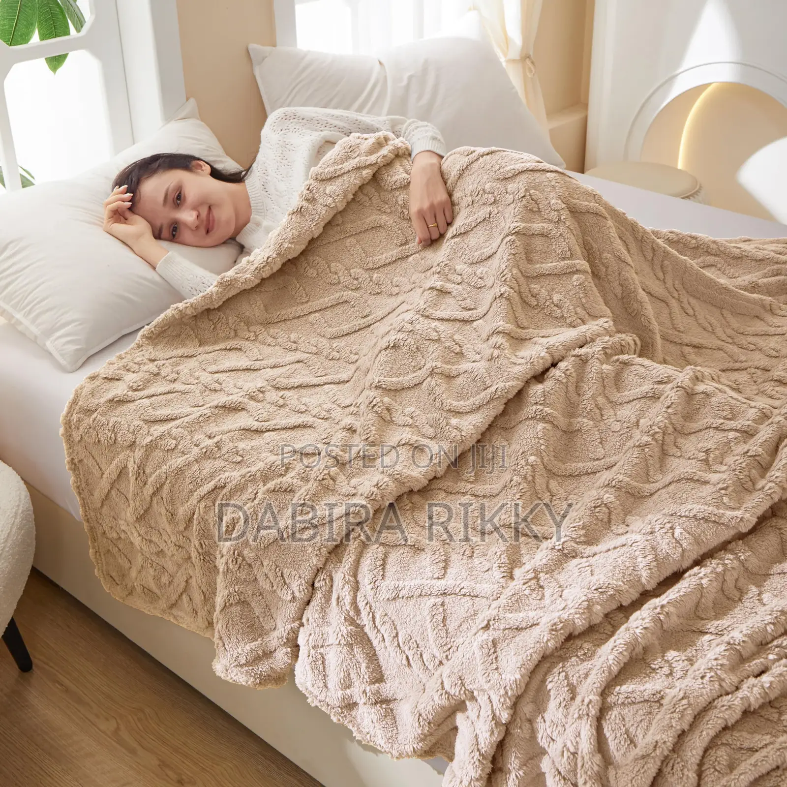 High-Quality Fluffy Blanket 180 X 200cm