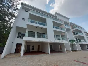 4bdrm Duplex in Banana Island for rent