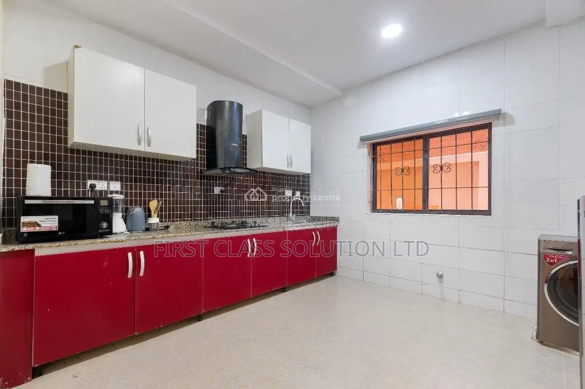 Spacious 1 Bedroom Apartment