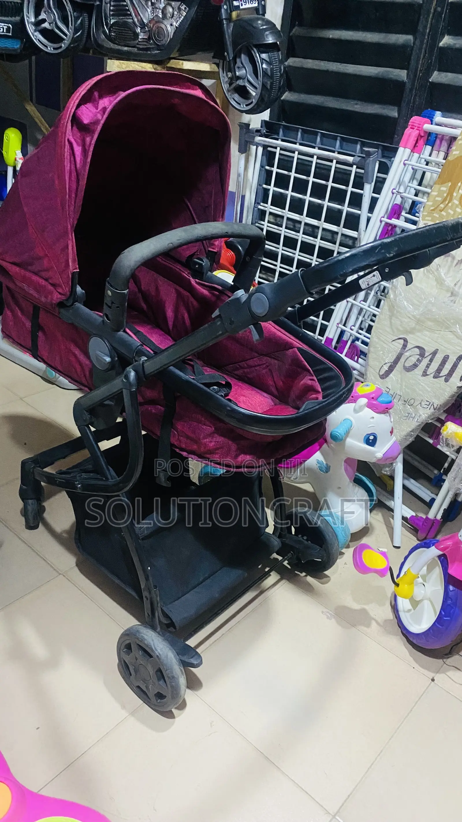 Very Clean Detachable Stroller