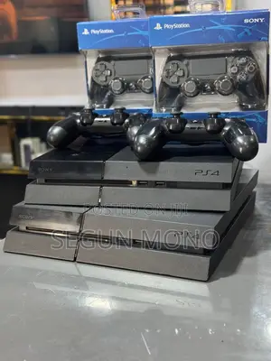 Play Station 4 Fat