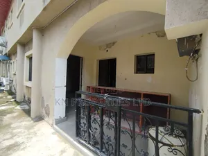 1bdrm Block of Flats in Area1 for rent