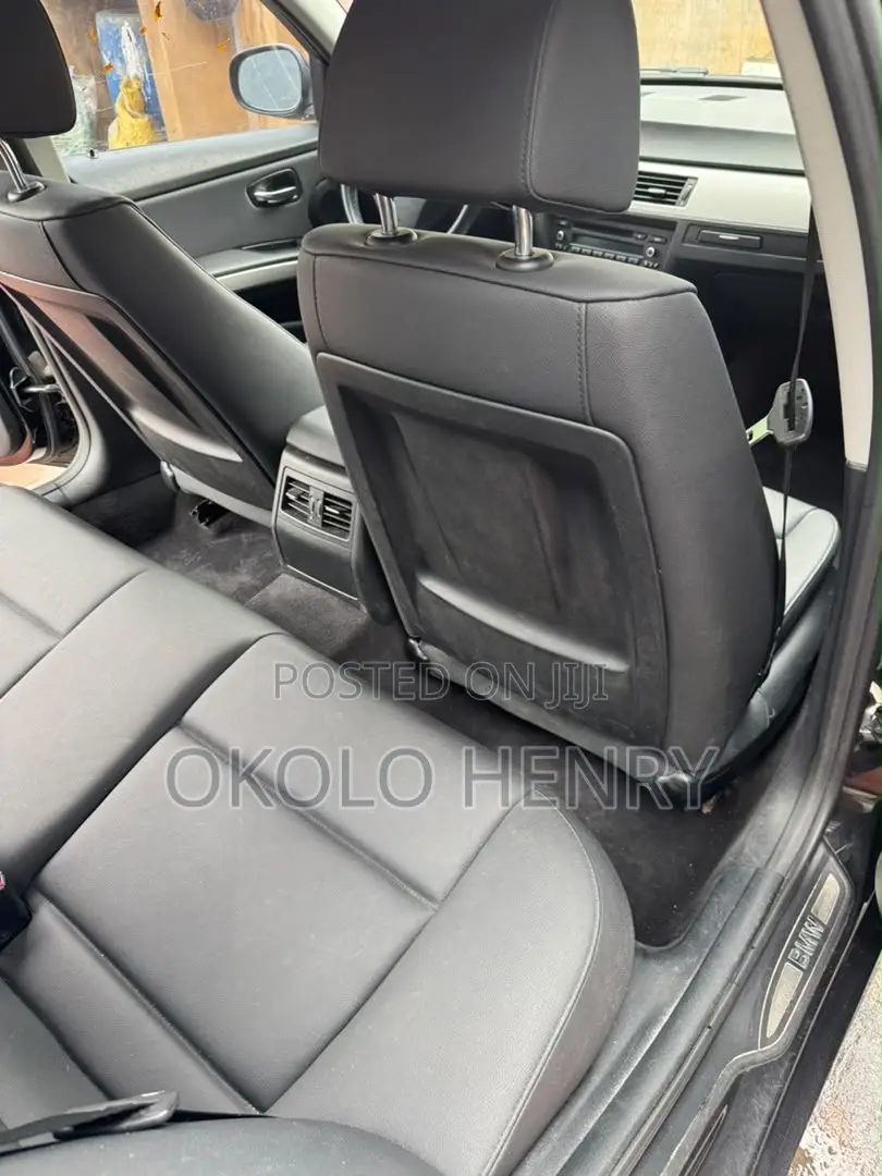 BMW 323i 2011 Black