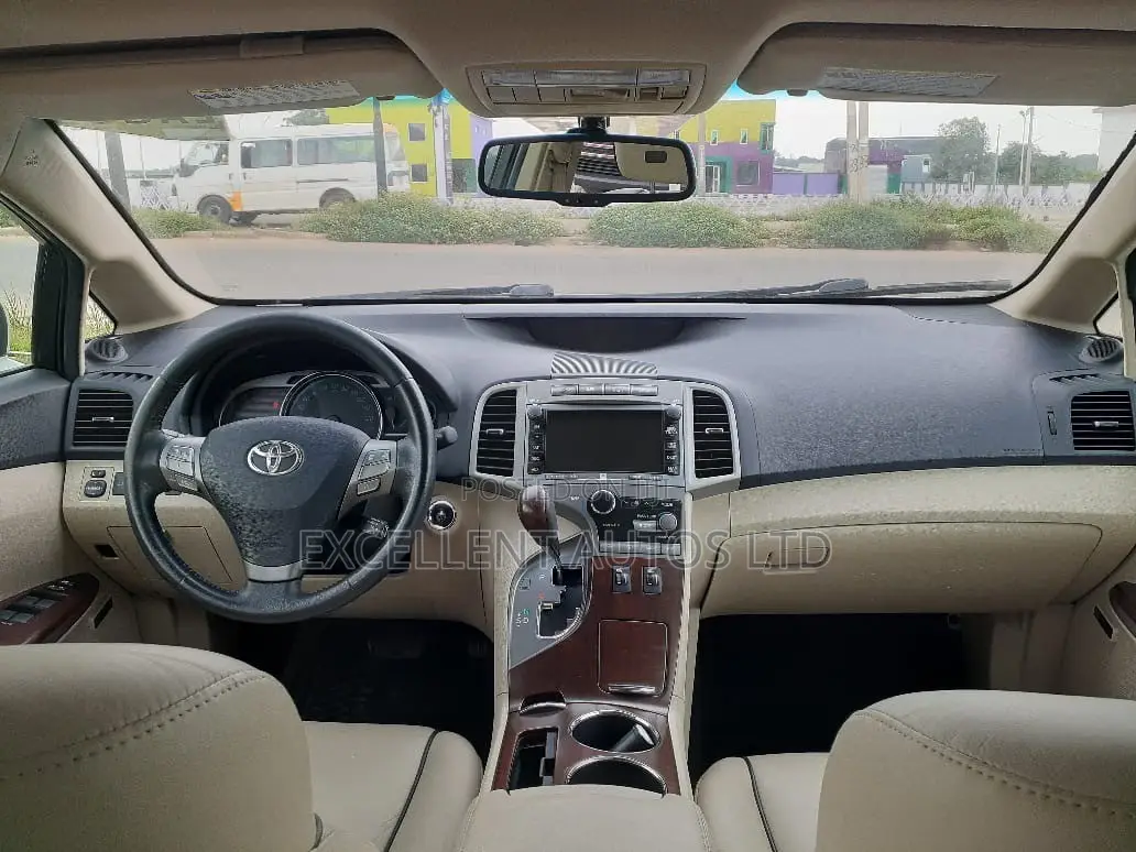 Toyota RAV4 2022 Gray