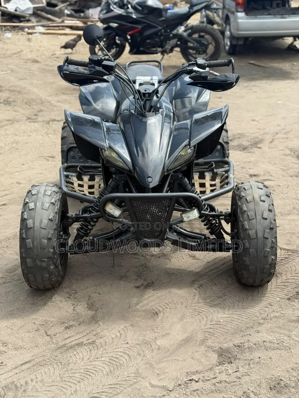 Yamaha 2002 Black