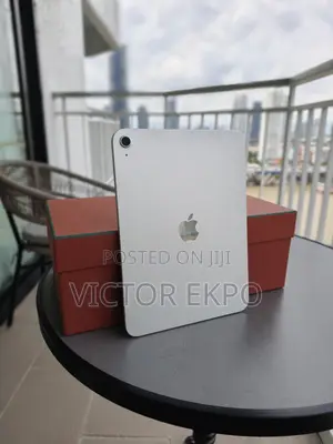 Apple iPad (2025) 128 GB Silver