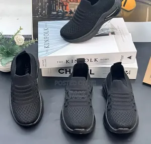 Kids' Breathable Mesh Slip-on Air Cushion Sneakers