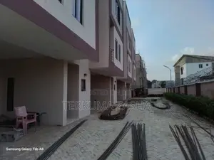 4bdrm Townhouse/Terrace in Lifecamp for sale