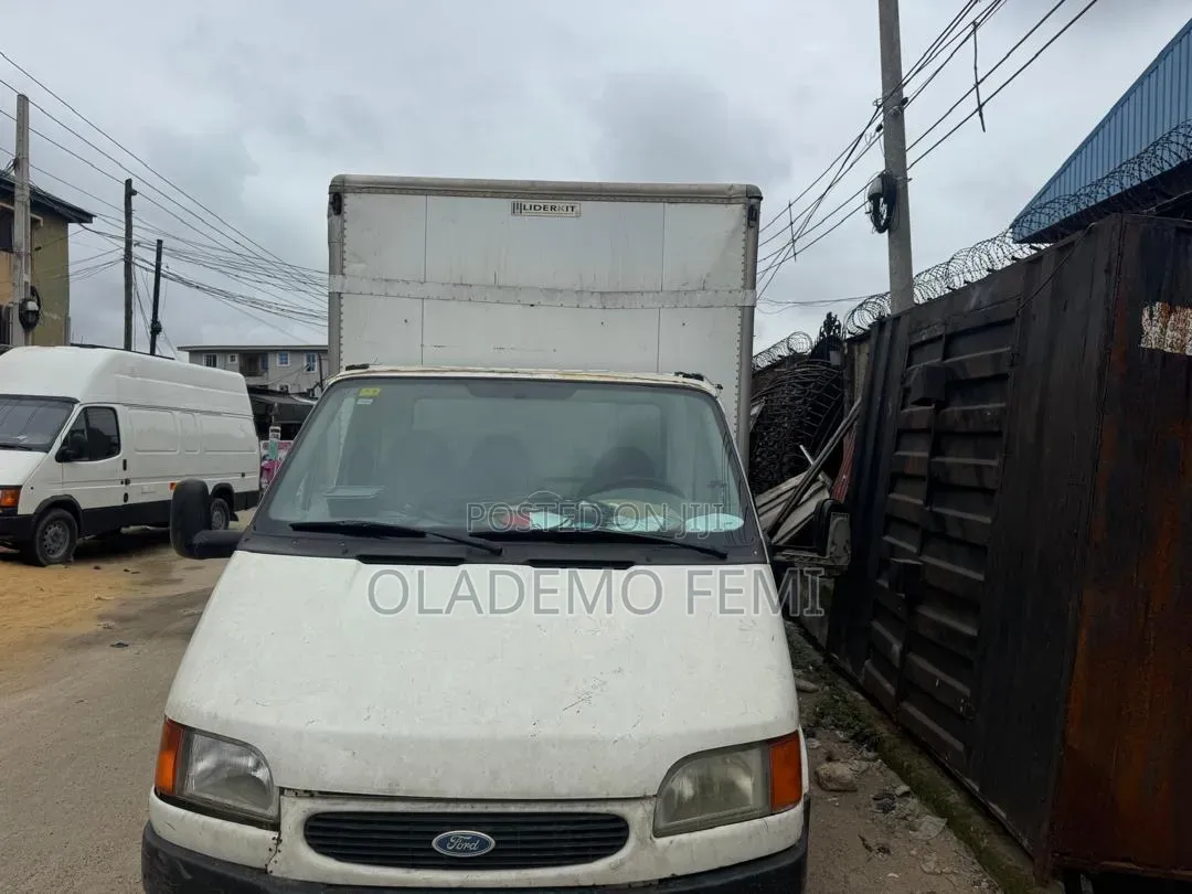 Ford Transit 2005 White