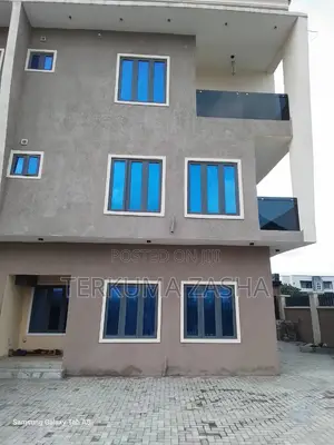 4bdrm Townhouse/Terrace in Lifecamp for sale