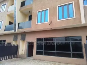 4bdrm Townhouse/Terrace in Lifecamp for sale