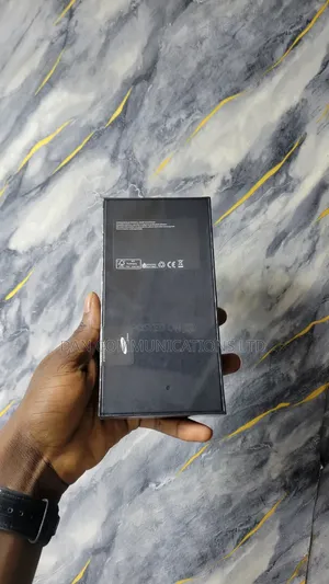 New Samsung Galaxy S22 Ultra 256 GB Green
