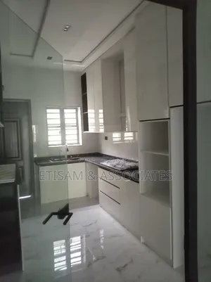 Furnished 4bdrm Townhouse/Terrace in In Secure Estste In for sale