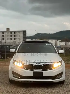 Kia Optima EX Turbo Sedan (2.0L 6cyl 6A) 2012 White