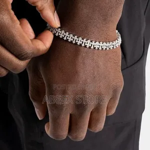 Stylish Zirconia Bracelet