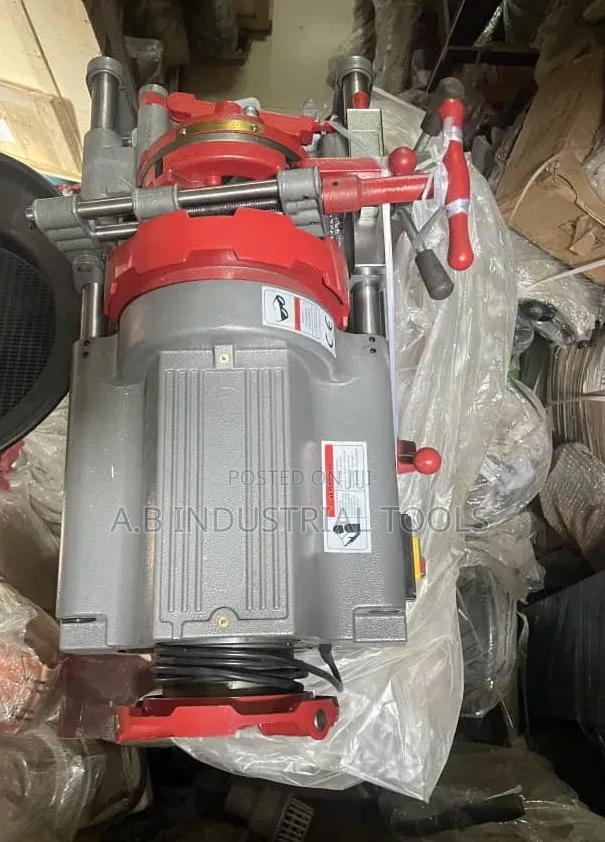 Electric Pipe Threading Machine
