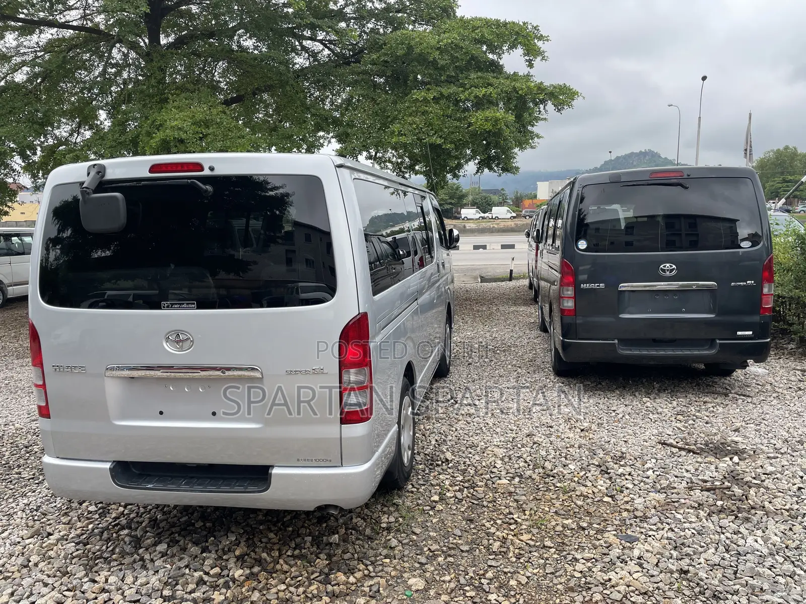 Toyota HiAce 2012 Black