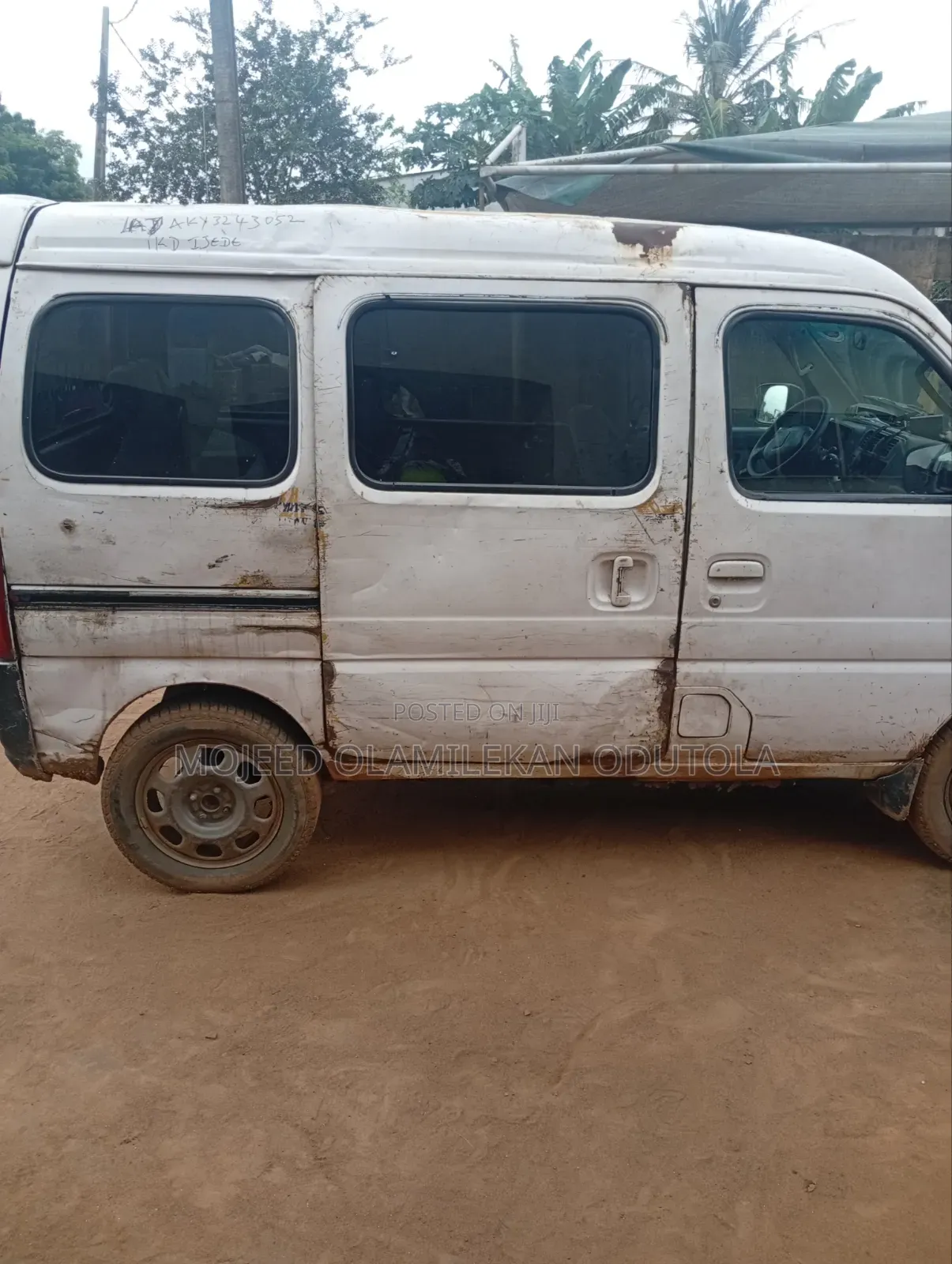 Suzuki Every 2024 White