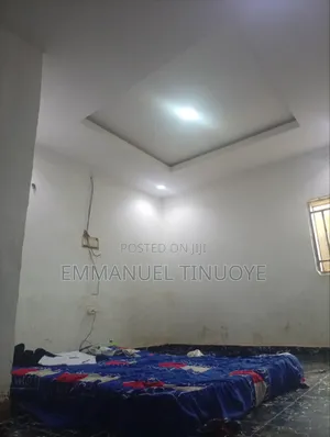 Mini Flat in Jahi for rent