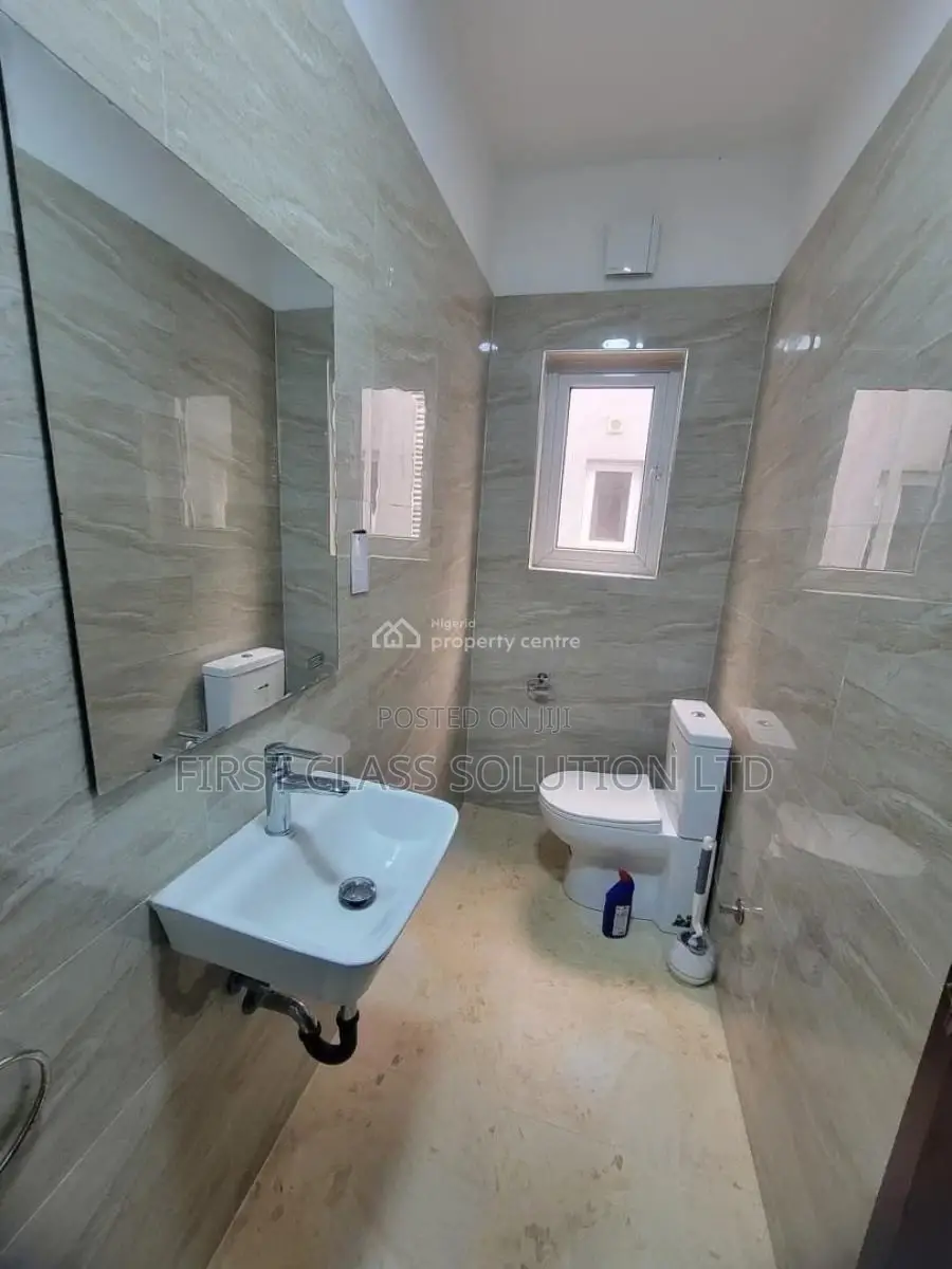 Luxurious 2 Bedroom Apartment