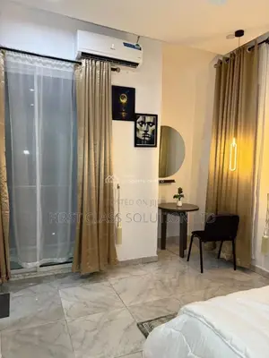 2 Bedroom Triplex Apartment