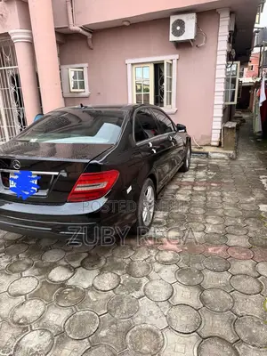 Mercedes-Benz C300 2014 Black