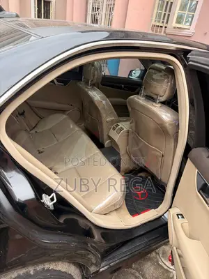 Mercedes-Benz C300 2014 Black