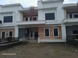 4bdrm Townhouse/Terrace in Wumba for sale