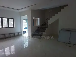 4bdrm Townhouse / Terrace in Lifecamp for rent