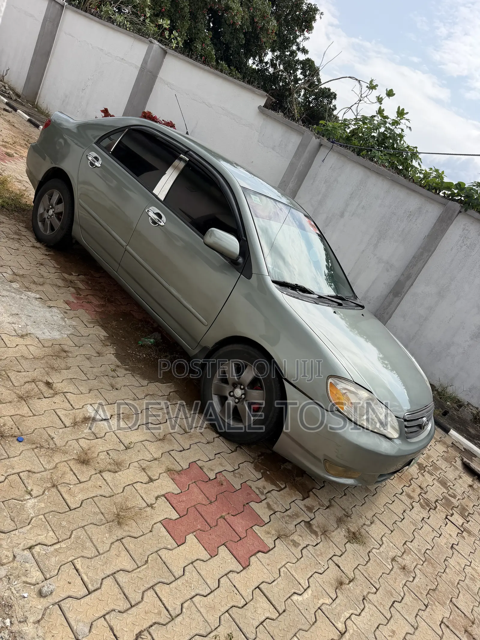 Toyota Corolla LE 2004 Silver