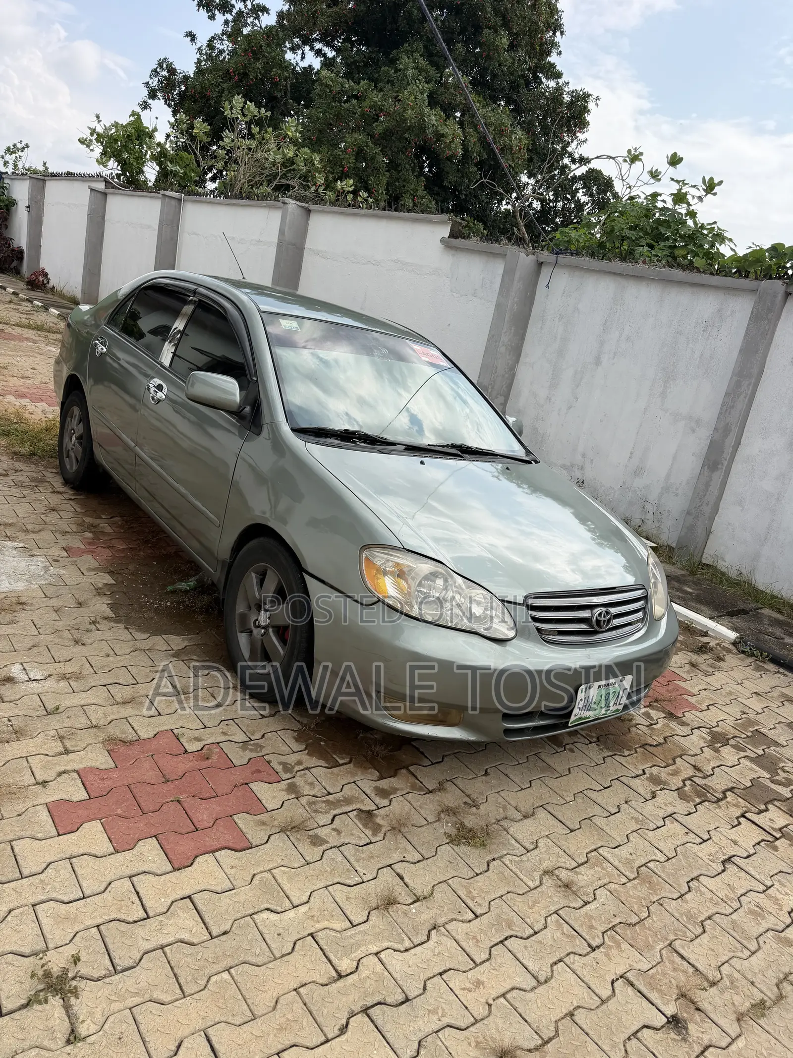 Toyota Corolla LE 2004 Silver