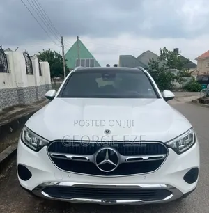 Mercedes-Benz GLC-Class GLC 300 2025 White
