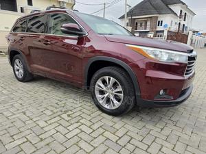 Toyota Highlander XLE 4dr SUV (3.5L 6cyl 6A) 2015 Brown