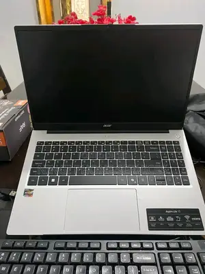 New Laptop Acer Nitro 5 8GB Intel Core i5 eMMC 256GB