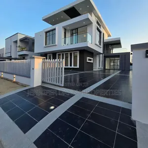 5bdrm Duplex in Lake Viewe Park 2, Lekki Phase 2 for sale