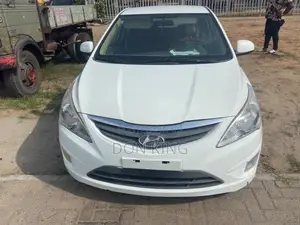 Hyundai Accent GLS 2012 White