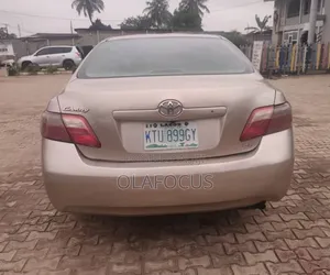 Toyota Camry 2008 Gold