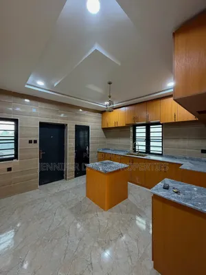 4bdrm Duplex in Enugu for sale