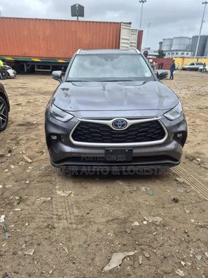 Toyota Highlander 2023 Gray