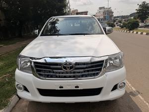 Toyota Hilux 2015 White