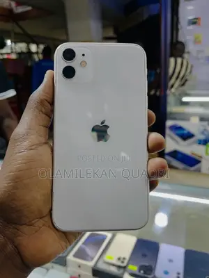 Apple iPhone 11 64 GB White