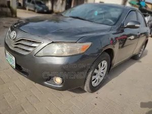 Toyota Camry 2009 Gray