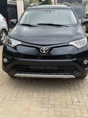 Toyota RAV4 XLE 4dr SUV AWD (2.5L 4cyl 6A) 2018 Blue