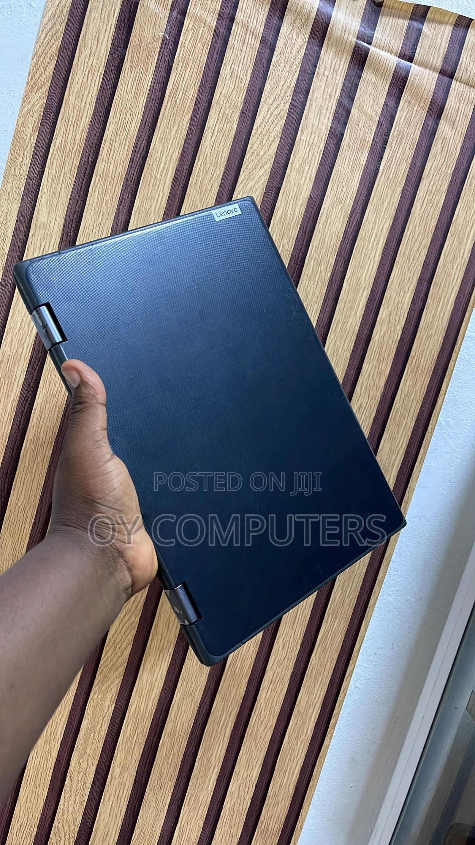 Laptop Lenovo 300e 4GB Intel Celeron SSD 60GB