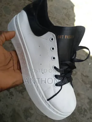 Sneakers Shoe