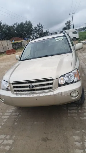 Toyota Highlander 2003 Gold
