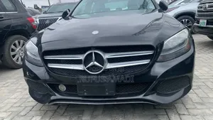 Mercedes-Benz C300 2016 Black