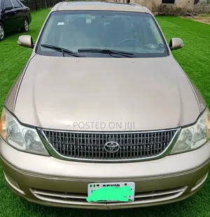 Toyota Avalon XL 2004 Gold