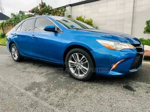 Toyota Camry SE 4dr Sedan (2.5L 4cyl 6A) 2017 Blue